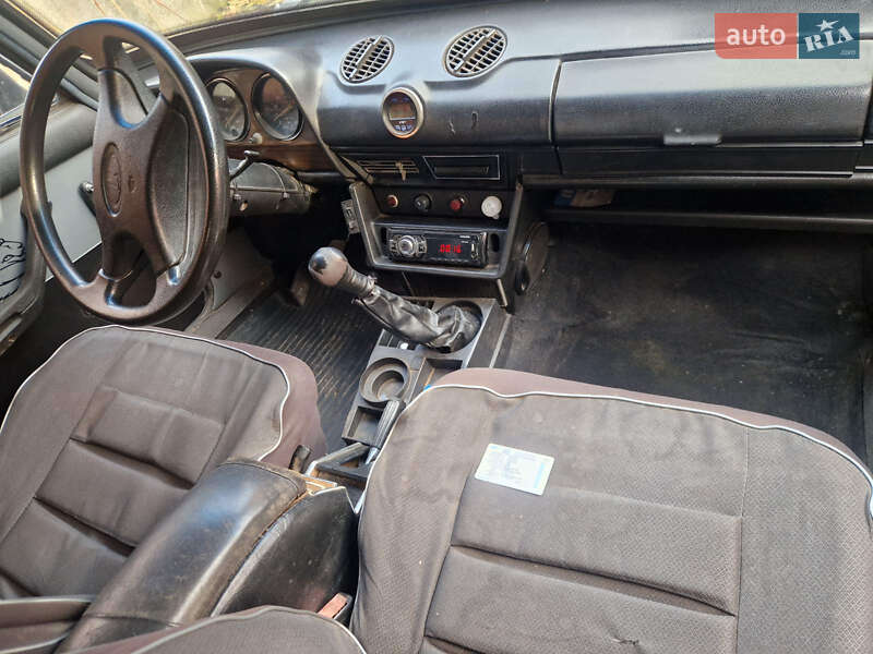 Седан ВАЗ / Lada 2106 1982 в Ромнах фото 13 Седан ВАЗ / Lada 2106 1982 в Ромнах