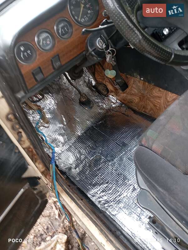 Седан ВАЗ / Lada 2106 1980 в Новгород-Северском фото 8 Седан ВАЗ / Lada 2106 1980 в Новгород-Северском