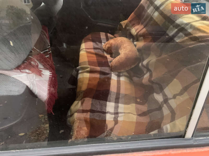 Седан ВАЗ / Lada 2106 1984 в Киеве