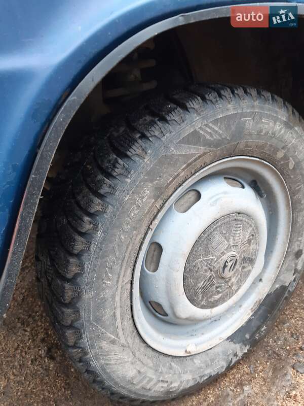 Седан ВАЗ / Lada 2106 2001 в Кельменцах