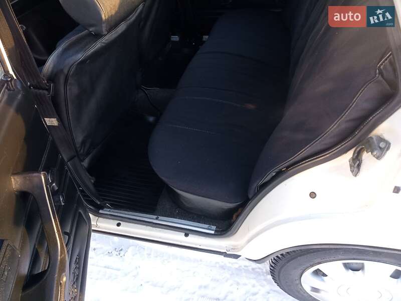 Седан ВАЗ / Lada 2106 1995 в Костопілі