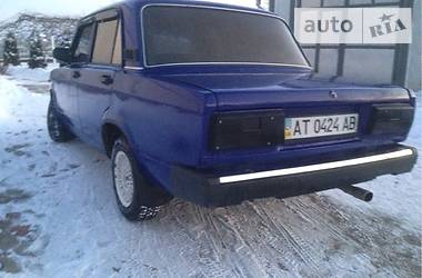 Седан ВАЗ / Lada 2107 1986 в Черновцах