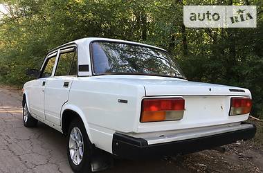 Седан ВАЗ / Lada 2107 2005 в Мариуполе