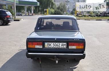 Седан ВАЗ / Lada 2107 2006 в Рівному