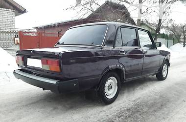 Седан ВАЗ / Lada 2107 2004 в Чернигове