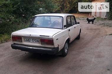 Седан ВАЗ / Lada 2107 1991 в Одессе