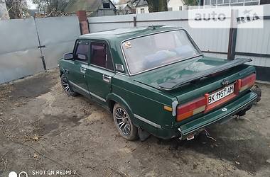 Седан ВАЗ / Lada 2107 1998 в Рокитном