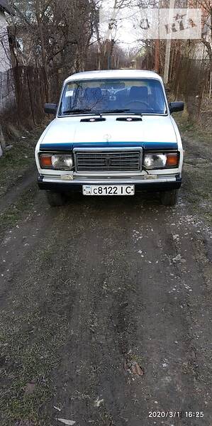 Седан ВАЗ / Lada 2107 1986 в Чернівцях