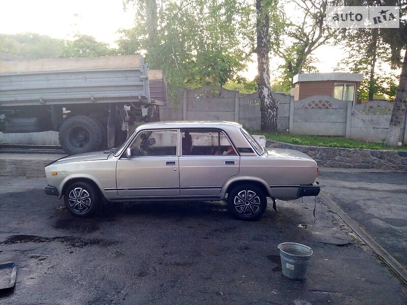 Седан ВАЗ / Lada 2107 2007 в Чигирине