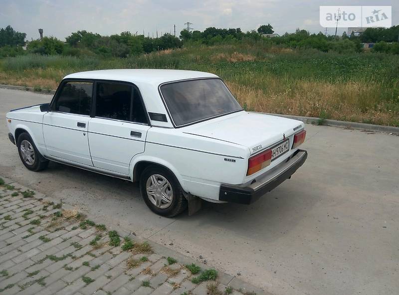 Седан ВАЗ / Lada 2107 2004 в Синельниковому