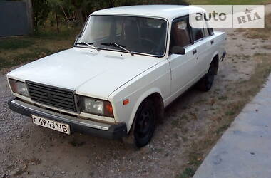 Седан ВАЗ / Lada 2107 1987 в Черновцах