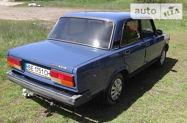 Седан ВАЗ / Lada 2107 2005 в Николаеве