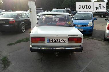 Седан ВАЗ / Lada 2107 1990 в Одессе
