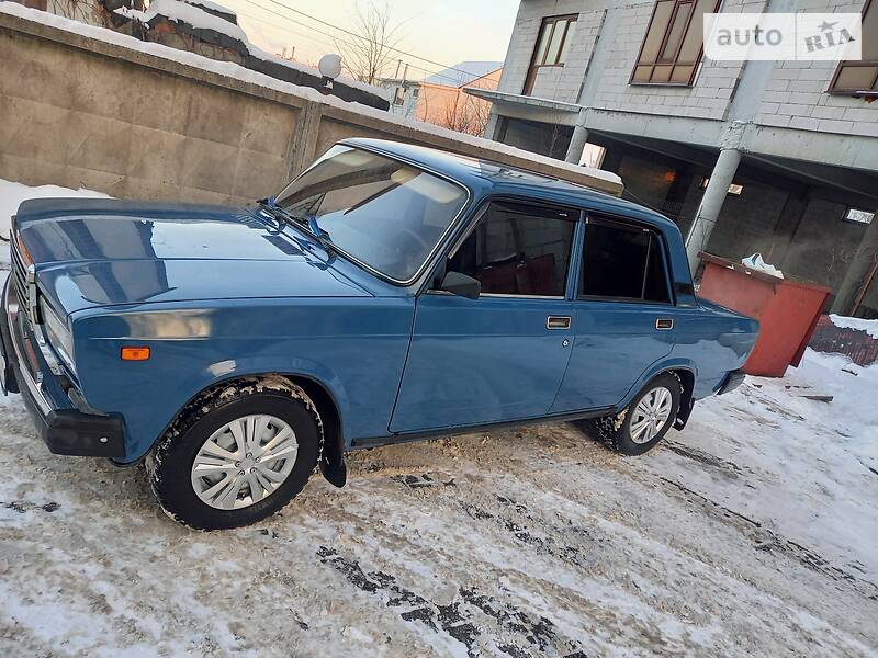 Седан ВАЗ / Lada 2107 2007 в Броварах