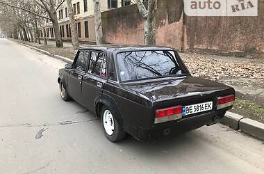 Седан ВАЗ / Lada 2107 1985 в Николаеве