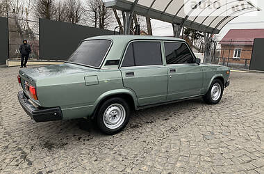 Седан ВАЗ / Lada 2107 2007 в Хмельницком