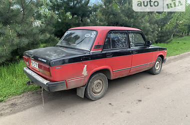 Седан ВАЗ / Lada 2107 1988 в Одессе