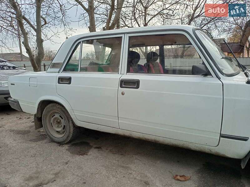 Седан ВАЗ / Lada 2107 1989 в Маньковке