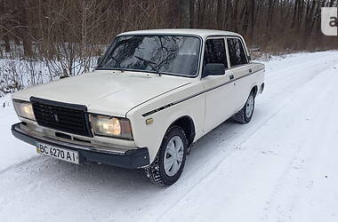 Седан ВАЗ / Lada 2107 1990 в Сокале