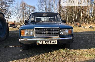 Седан ВАЗ / Lada 2107 2004 в Радомышле