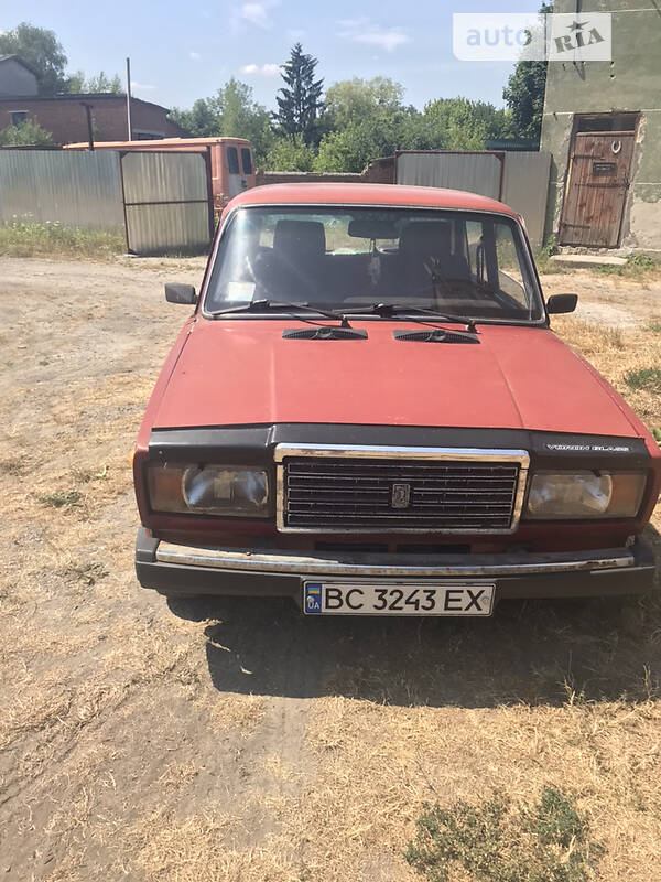 Седан ВАЗ / Lada 2107 1995 в Радехове
