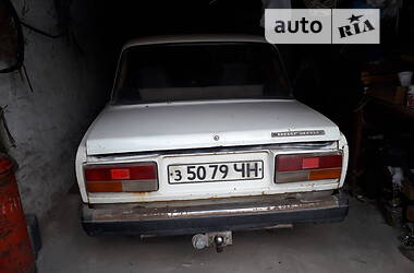 Седан ВАЗ / Lada 2107 1990 в Чернигове