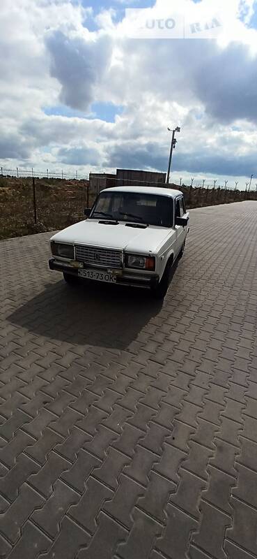 Седан ВАЗ / Lada 2107 1992 в Одессе