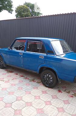 Седан ВАЗ / Lada 2107 2005 в Кролевце