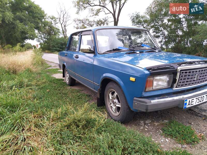 Седан ВАЗ / Lada 2107 2006 в Днепре