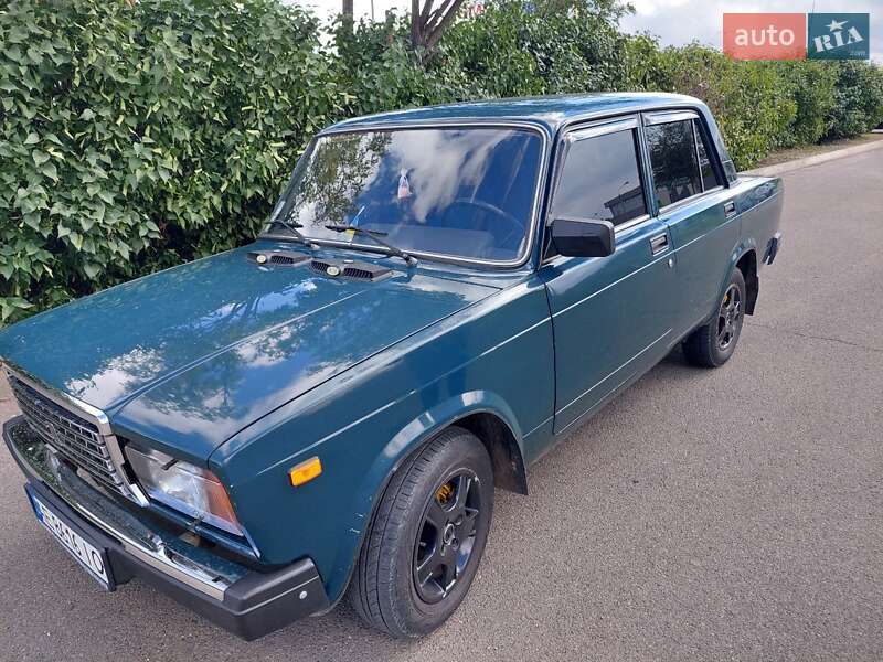 Седан ВАЗ / Lada 2107 2008 в Кривом Роге фото 6 Седан ВАЗ / Lada 2107 2008 в Кривом Роге