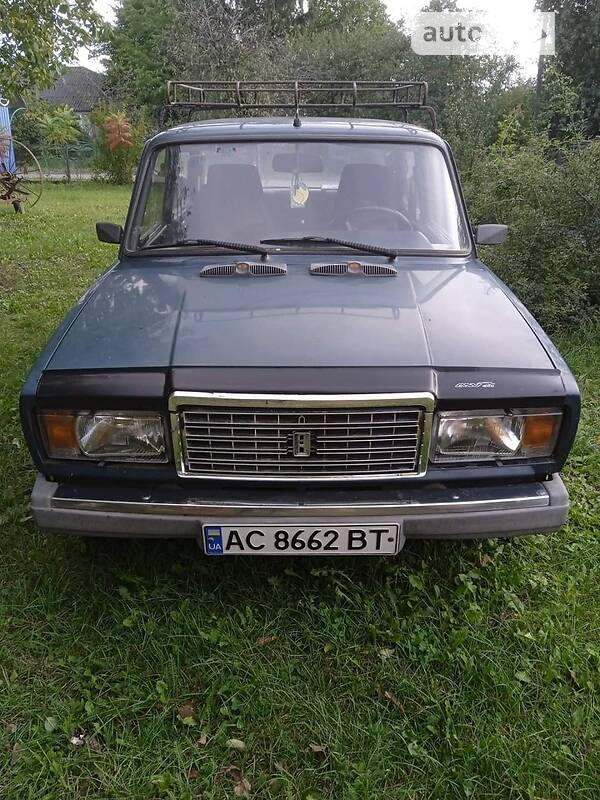 Седан ВАЗ / Lada 2107 2001 в Иваничах