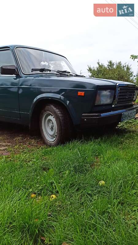 Седан ВАЗ / Lada 2107 2004 в Белополье