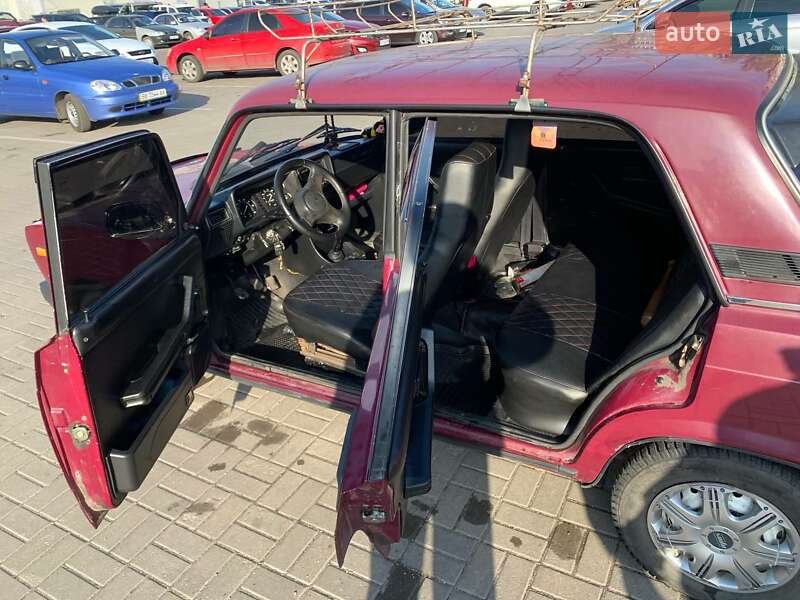 Седан ВАЗ / Lada 2107 2004 в Павлограді