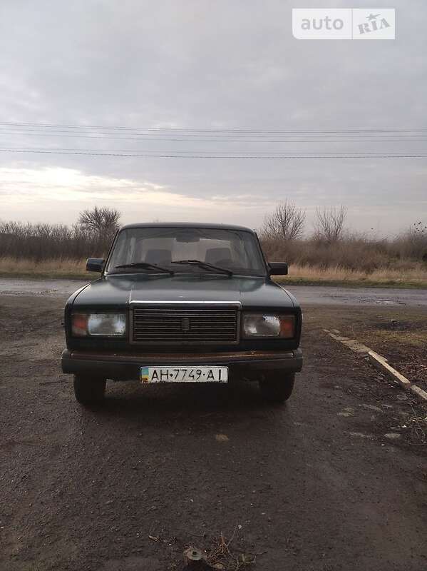 Седан ВАЗ / Lada 2107 1993 в Курахово