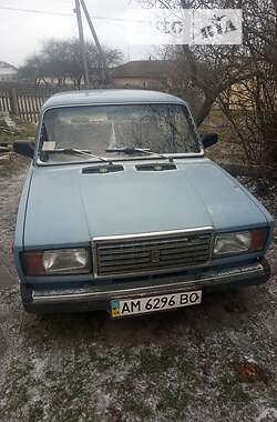 Седан ВАЗ / Lada 2107 1990 в Коростышеве