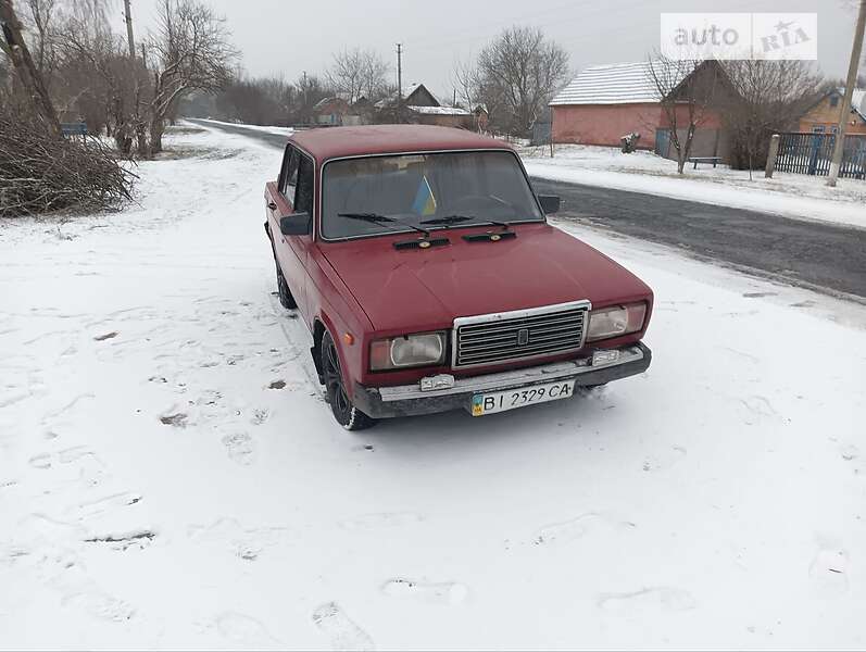 Седан ВАЗ / Lada 2107 1994 в Полтаве