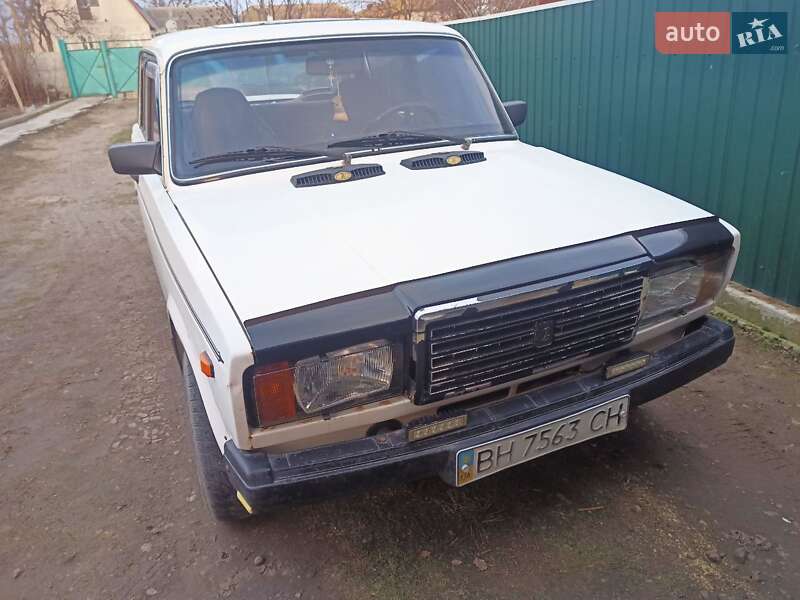 Седан ВАЗ / Lada 2107 1994 в Ізмаїлі
