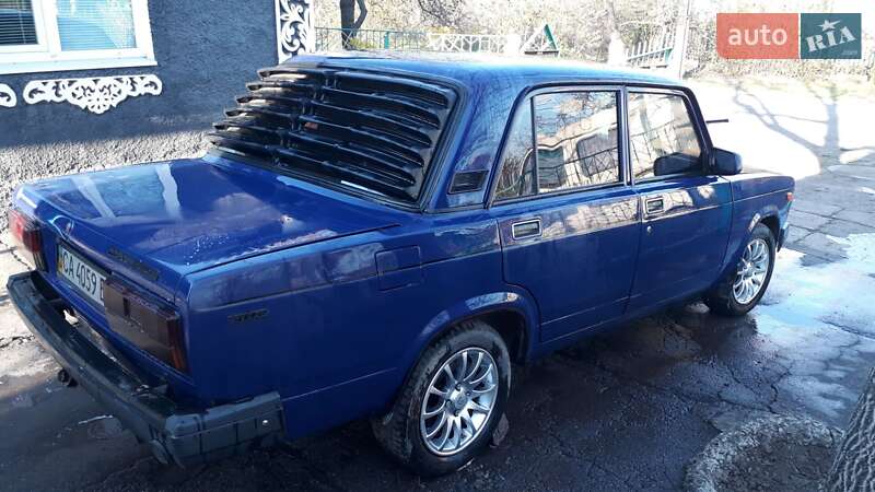 Седан ВАЗ / Lada 2107 2002 в Кривому Розі