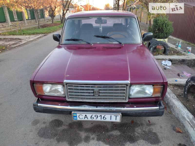 Седан ВАЗ / Lada 2107 2003 в Черкассах