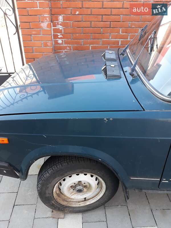Седан ВАЗ / Lada 2107 2004 в Стебнику