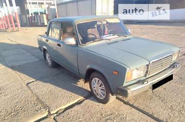 Седан ВАЗ / Lada 2107 2004 в Чечельнику