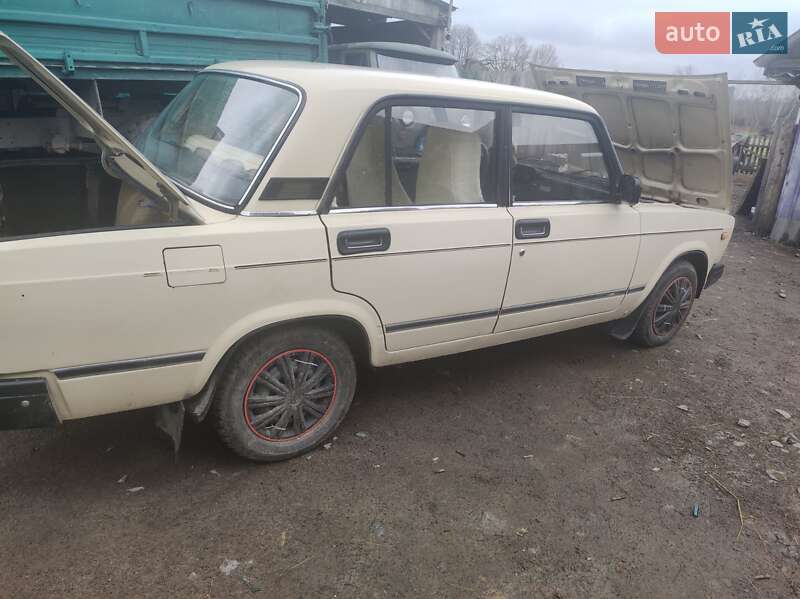 Седан ВАЗ / Lada 2107 1986 в Олевске фото 7 Седан ВАЗ / Lada 2107 1986 в Олевске