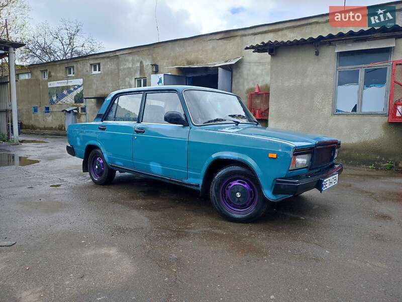 Седан ВАЗ / Lada 2107 2003 в Одесі