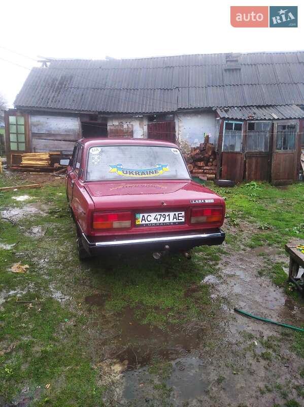 Седан ВАЗ / Lada 2107 1997 в Луцьку