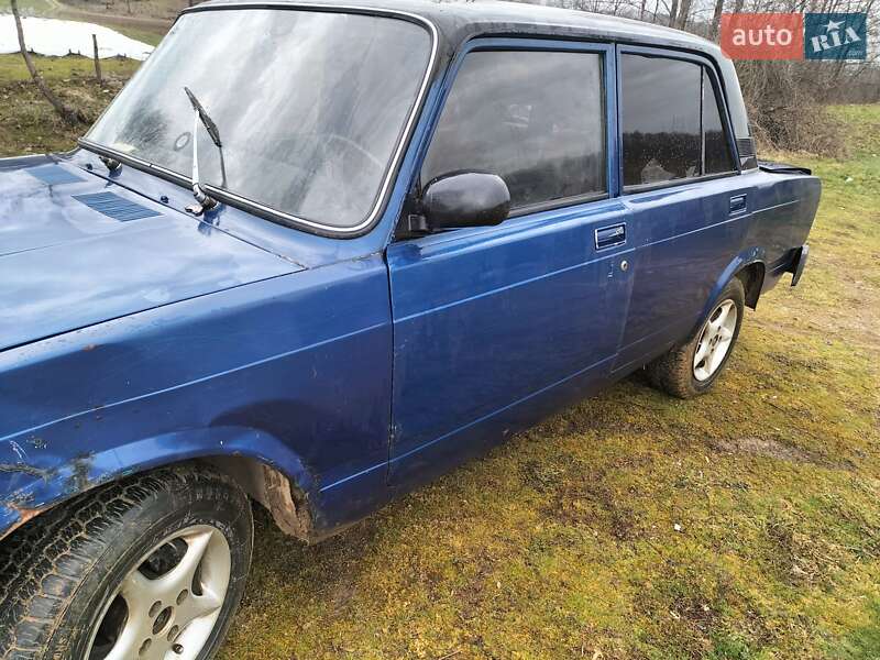 Седан ВАЗ / Lada 2107 1988 в Виноградове