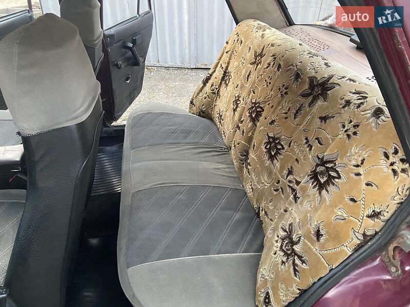 Седан ВАЗ / Lada 2107 2003 в Києві