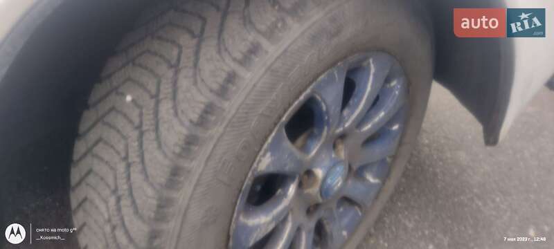 Седан ВАЗ / Lada 2107 1994 в Киеве