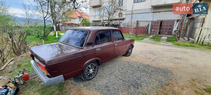 Седан ВАЗ / Lada 2107 2006 в Сваляве фото 17 Седан ВАЗ / Lada 2107 2006 в Сваляве