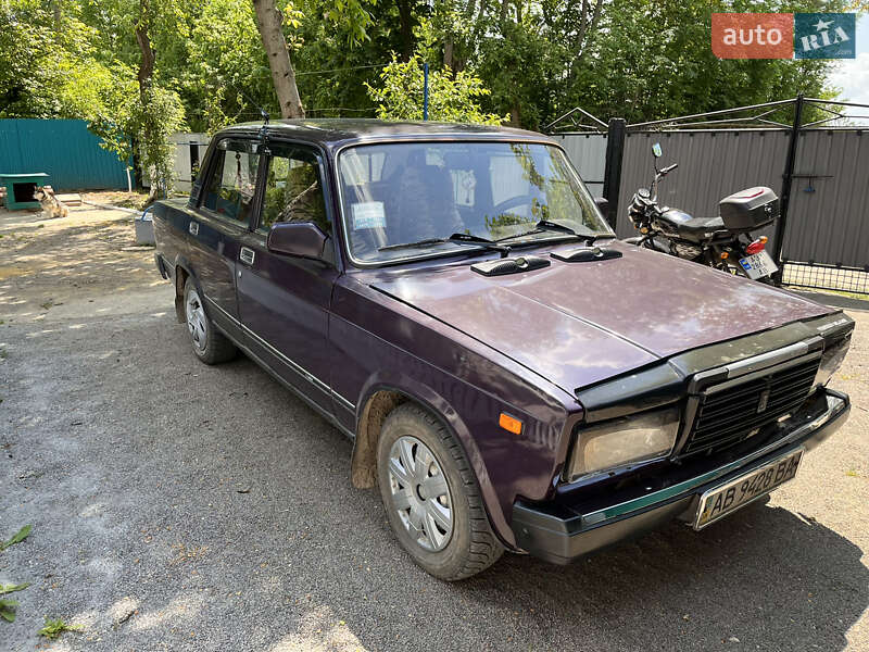 Седан ВАЗ / Lada 2107 2005 в Тульчине