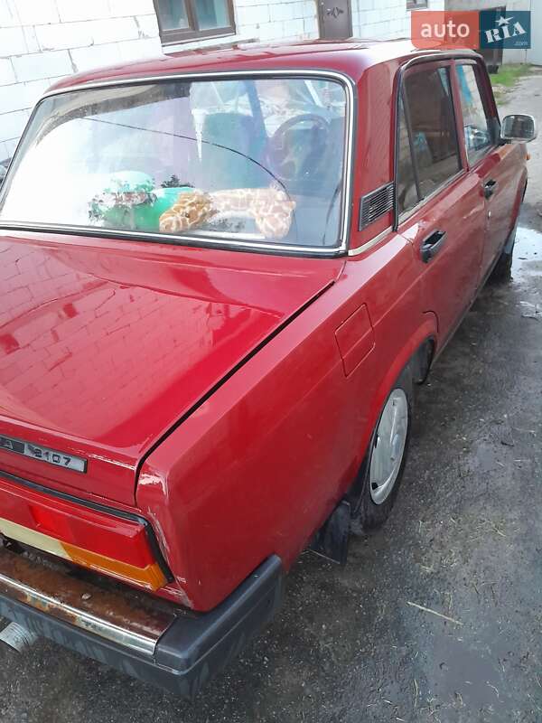 Седан ВАЗ / Lada 2107 2006 в Звягелі